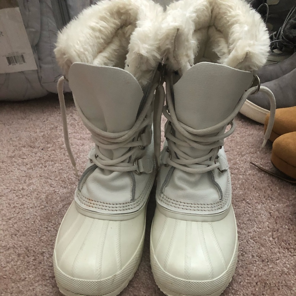 Sorel white winter boots